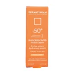 جعبه کرم ضد آفتاب رنگی SPF50+ بژ طبیعی درماتیپیک مخصوص پوست خشک - نمای جلو